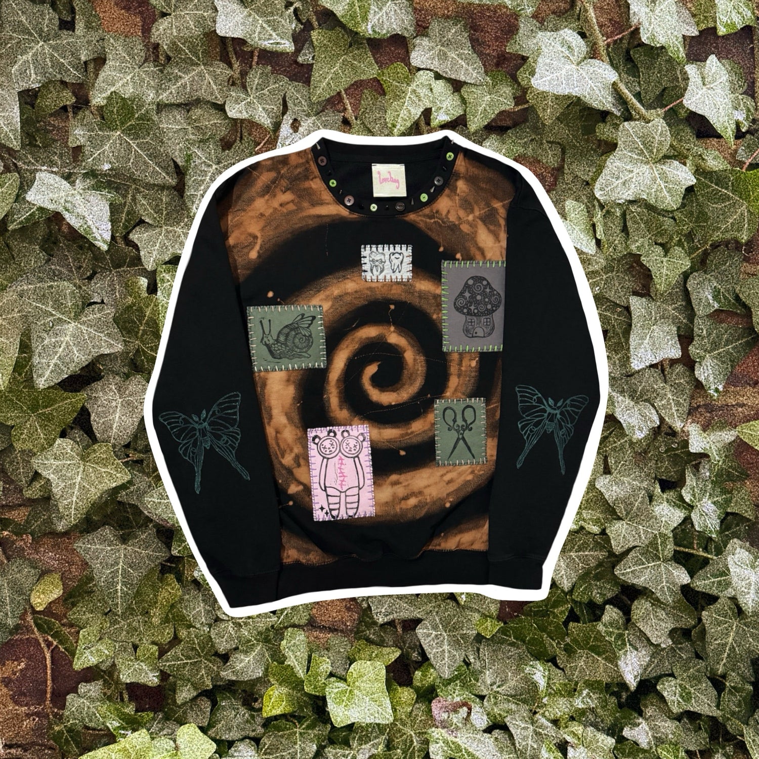 Sweatshirts & Outerwear